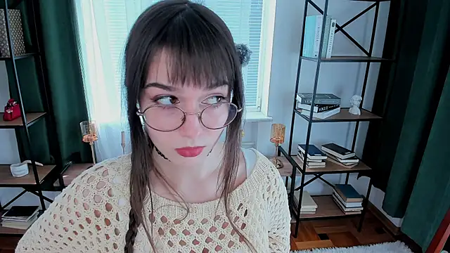 LaelIvie online show from April 2026 08:31:02 AM