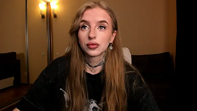 Snapshot of harley_kimm chatting on April 2026 05:08:02 AM harley kimm online show from April 2026 05:08:02 AM