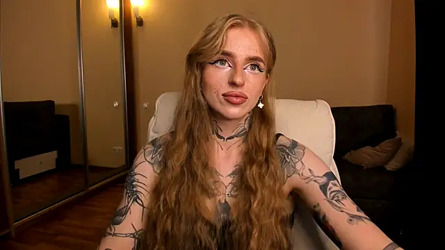 Snapshot of harley_kimm chatting on June 2026 05:46:02 AM harley kimm online show from June 2026 05:46:02 AM