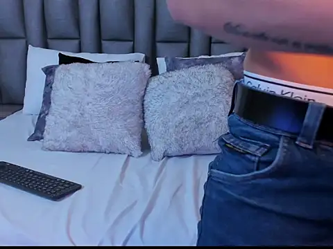 Snapshot of ZoeGrey chatting on April 2026 12:34:02 PM ZoeGrey online show from April 2026 12:34:02 PM