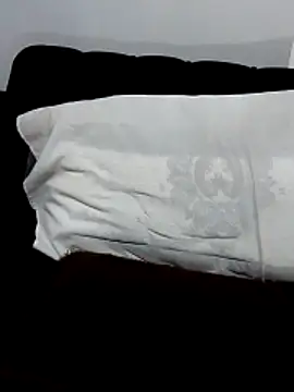 Snapshot of sultrydiva00 chatting on April 2026 05:28:01 PM sultrydiva00 online show from April 2026 05:28:01 PM