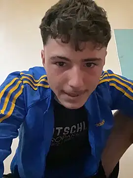 denysio69 online show from April 2026 09:54:01 AM