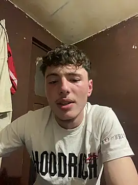 denysio69 online show from April 2026 09:37:02 PM