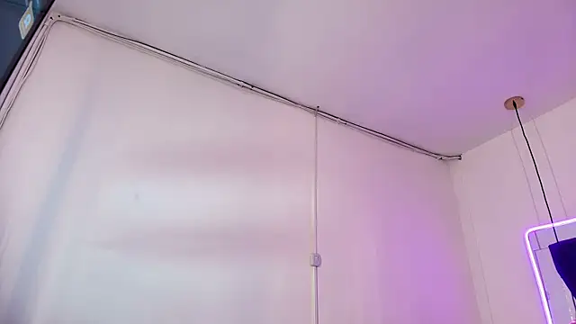 scarlett turner  online show from April 2026 01:27:02 PM