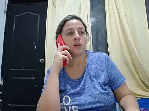 Snapshot of allison_maxtattoo_ chatting on April 2026 10:22:02 AM allison maxtattoo online show from April 2026 10:22:02 AM