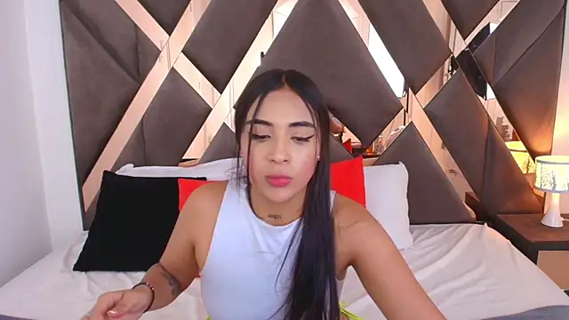 Snapshot of SaraStevenn chatting on April 2026 06:30:02 PM SaraStevenn online show from April 2026 06:30:02 PM