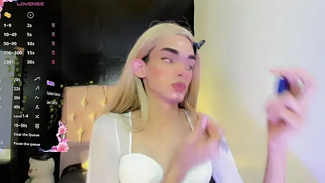 Snapshot of cami_valkyrie chatting on July 2026 01:52:01 AM cami valkyrie online show from July 2026 01:52:01 AM