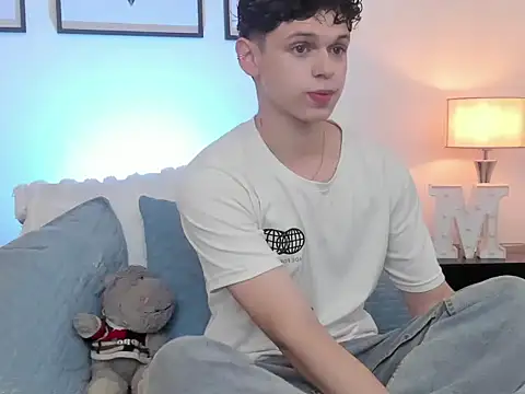 Snapshot of mykelcano chatting on April 2026 06:27:01 PM mykelcano online show from April 2026 06:27:01 PM