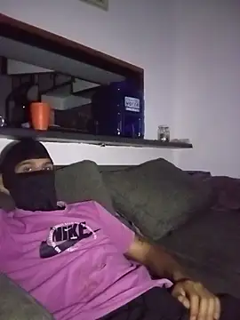 Snapshot of daddys_home69 chatting on April 2026 09:46:01 PM daddys home69 online show from April 2026 09:46:01 PM