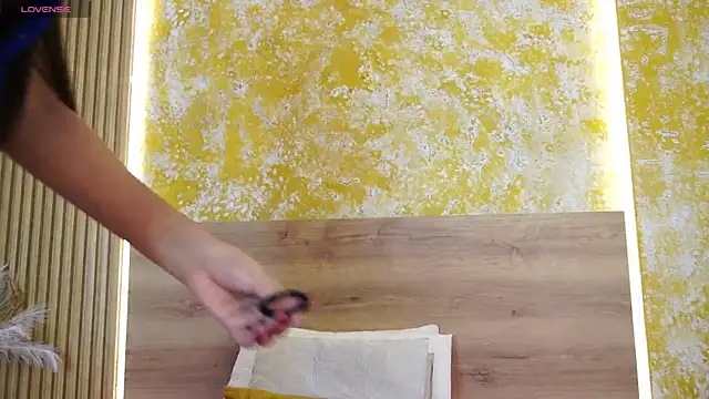 mia rossi 7 online show from April 2026 03:35:01 AM