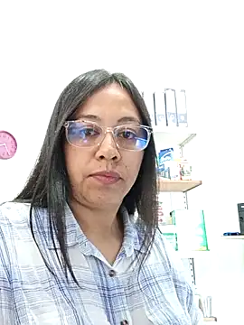 Snapshot of Violeta--7 chatting on April 2026 01:40:01 PM Violeta--7 online show from April 2026 01:40:01 PM