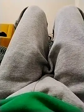 Snapshot of y2561 chatting on March 2026 09:37:02 PM y2561 online show from March 2026 09:37:02 PM