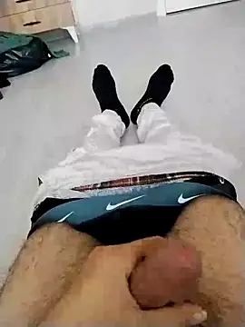 Snapshot of y2561 chatting on April 2026 11:15:01 AM y2561 online show from April 2026 11:15:01 AM