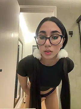 juliacosta online show from March 2026 07:46:02 PM