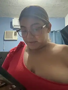 Snapshot of C1N09 chatting on May 2026 06:19:02 AM C1N09 online show from May 2026 06:19:02 AM