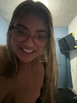 Snapshot of C1N09 chatting on May 2026 05:48:02 AM C1N09 online show from May 2026 05:48:02 AM