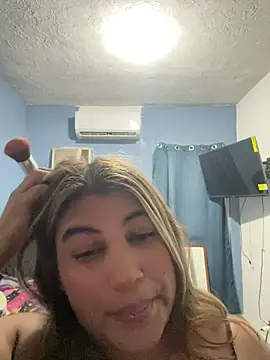 Snapshot of C1N09 chatting on May 2026 05:38:01 AM C1N09 online show from May 2026 05:38:01 AM