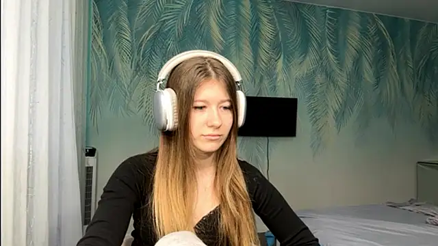 Snapshot of Kate_Jomallona chatting on April 2026 01:11:01 PM Kate Jomallona online show from April 2026 01:11:01 PM