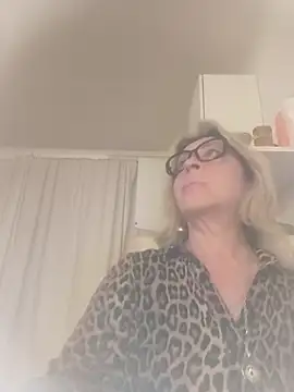 Snapshot of Anabel-456 chatting on April 2026 08:02:02 PM Anabel-456 online show from April 2026 08:02:02 PM