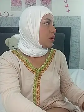 Snapshot of alia_asad chatting on April 2026 12:27:01 PM alia asad online show from April 2026 12:27:01 PM