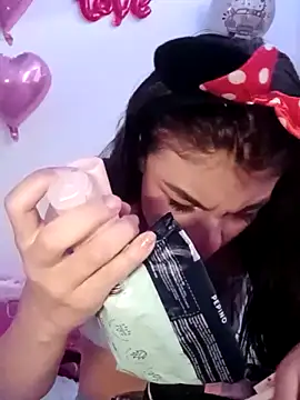 Snapshot of Jade_sexydoll chatting on April 2026 01:27:02 PM Jade sexydoll online show from April 2026 01:27:02 PM