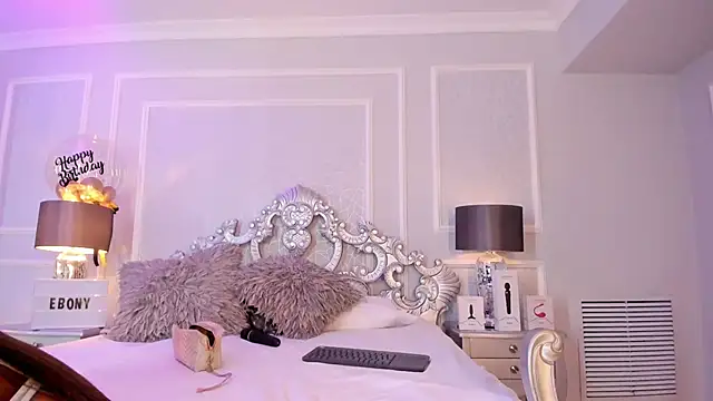 IrisJones  online show from April 2026 01:18:01 PM