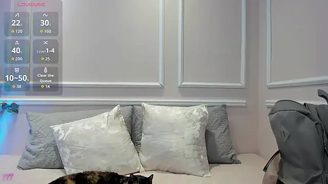 Snapshot of maia_lion chatting on June 2026 05:30:02 PM maia lion online show from June 2026 05:30:02 PM