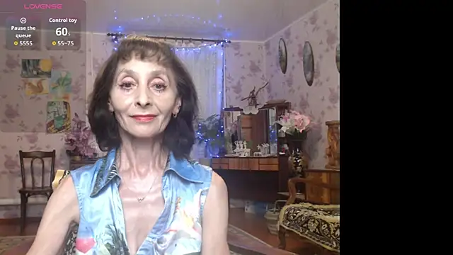 Snapshot of Shooting-Star- chatting on June 2026 05:44:01 PM Shooting-Star- online show from June 2026 05:44:01 PM