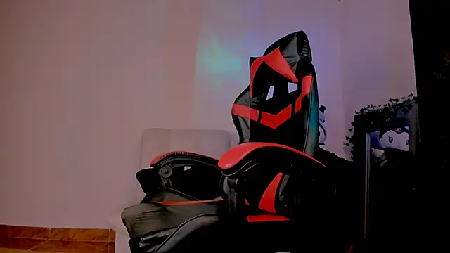 Snapshot of mathew_hot21 chatting on April 2026 04:15:02 PM mathew hot21 online show from April 2026 04:15:02 PM