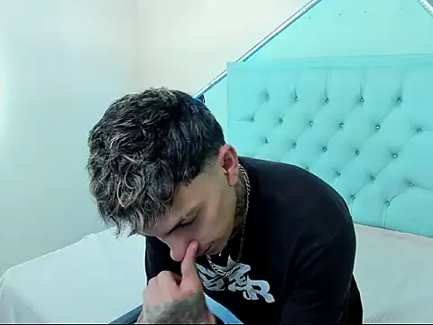 Snapshot of Max_sstteel chatting on March 2026 01:33:01 PM Max sstteel online show from March 2026 01:33:01 PM