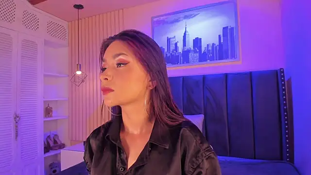 Snapshot of izumi_mei chatting on April 2026 12:01:01 PM izumi mei online show from April 2026 12:01:01 PM