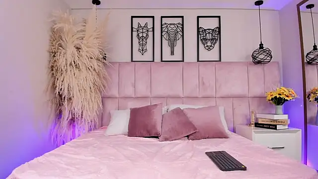 Snapshot of Iam_yuls_ chatting on April 2026 03:17:02 AM Iam yuls online show from April 2026 03:17:02 AM