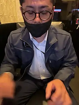 Snapshot of RYUICHI_1919 chatting on May 2026 10:54:01 AM RYUICHI 1919 online show from May 2026 10:54:01 AM