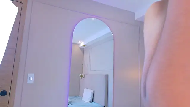 Snapshot of ThalianaRosse chatting on April 2026 04:26:02 PM ThalianaRosse online show from April 2026 04:26:02 PM