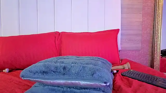 Snapshot of KerlenTeen chatting on April 2026 07:45:01 AM KerlenTeen online show from April 2026 07:45:01 AM