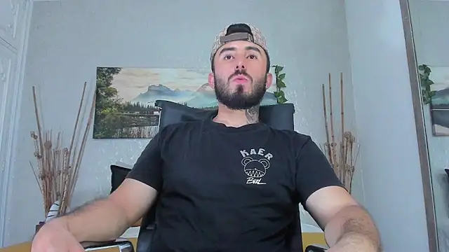 Snapshot of martin_foster_ chatting on April 2026 08:13:02 PM martin foster online show from April 2026 08:13:02 PM