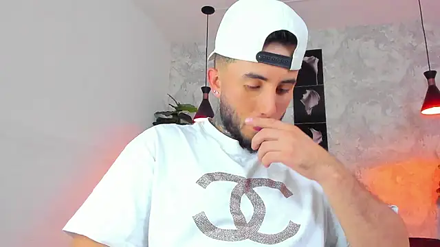 Snapshot of martin_foster_ chatting on April 2026 08:58:02 PM martin foster online show from April 2026 08:58:02 PM