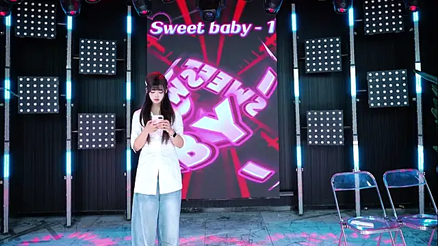 Snapshot of Sweetbaby-1 chatting on May 2026 02:51:02 AM Sweetbaby-1 online show from May 2026 02:51:02 AM