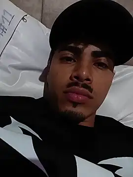 Snapshot of LucaColmal chatting on April 2026 02:17:02 AM LucaColmal online show from April 2026 02:17:02 AM