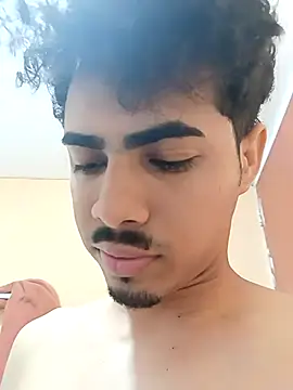 Snapshot of LucaColmal chatting on April 2026 12:37:02 AM LucaColmal online show from April 2026 12:37:02 AM