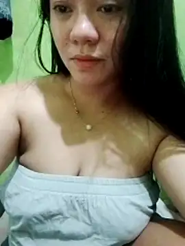 Snapshot of sweety_honey27 chatting on April 2026 08:15:02 AM sweety honey27 online show from April 2026 08:15:02 AM