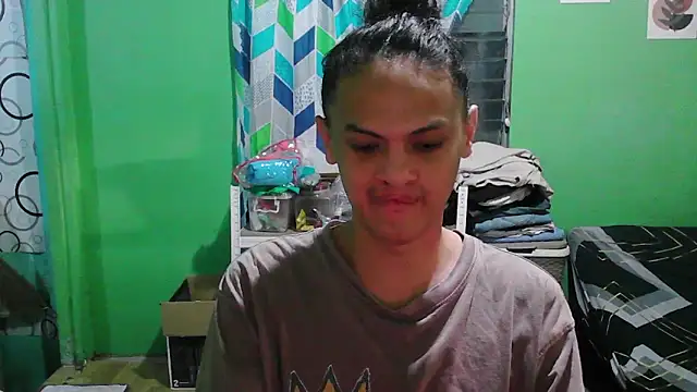 Snapshot of Bella_CiaoX chatting on April 2026 09:21:01 AM Bella CiaoX online show from April 2026 09:21:01 AM