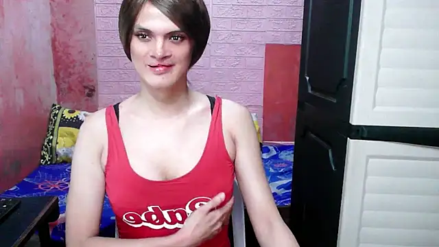 Snapshot of Bella_CiaoX chatting on April 2026 05:18:01 PM Bella CiaoX online show from April 2026 05:18:01 PM