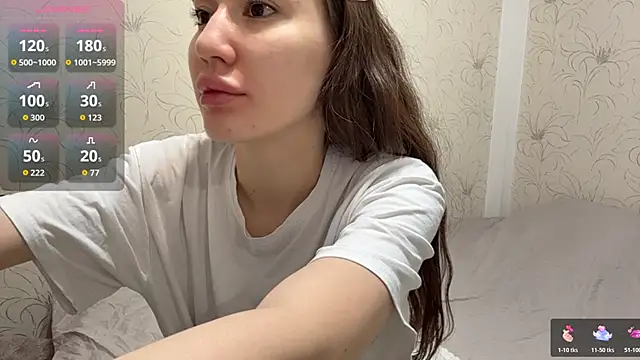 Snapshot of NamiLoon chatting on April 2026 02:18:01 AM NamiLoon online show from April 2026 02:18:01 AM