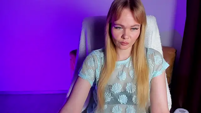 Kirasweetlove online show from April 2026 08:37:01 AM