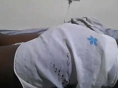 BOOBQUEEN25 online show from March 2026 06:19:02 PM