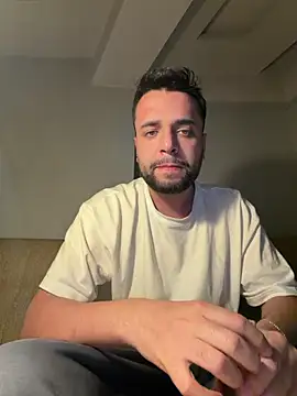 Snapshot of Arin21201 chatting on April 2026 09:56:02 PM Arin21201 online show from April 2026 09:56:02 PM