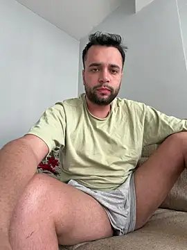 Snapshot of Arin21201 chatting on April 2026 11:15:01 AM Arin21201 online show from April 2026 11:15:01 AM