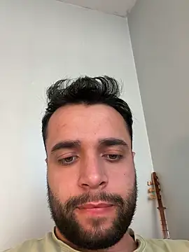 Snapshot of Arin21201 chatting on April 2026 03:06:01 PM Arin21201 online show from April 2026 03:06:01 PM