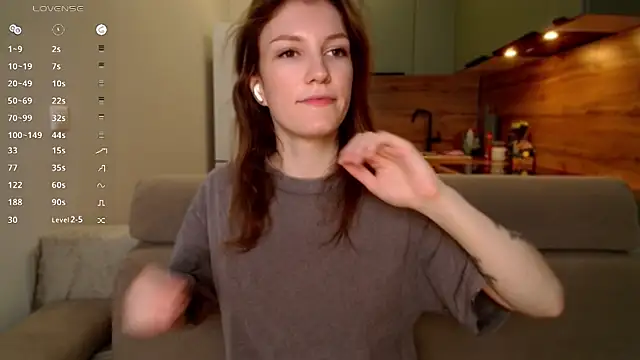 Snapshot of sue_jill chatting on April 2026 07:28:01 AM sue jill online show from April 2026 07:28:01 AM